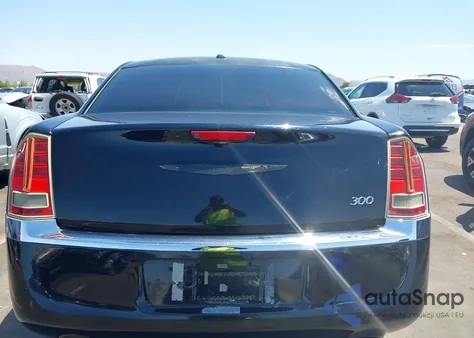 2012 Chrysler 300 Limited из США, поврежденный, VIN 2C3CCACG2CH113214